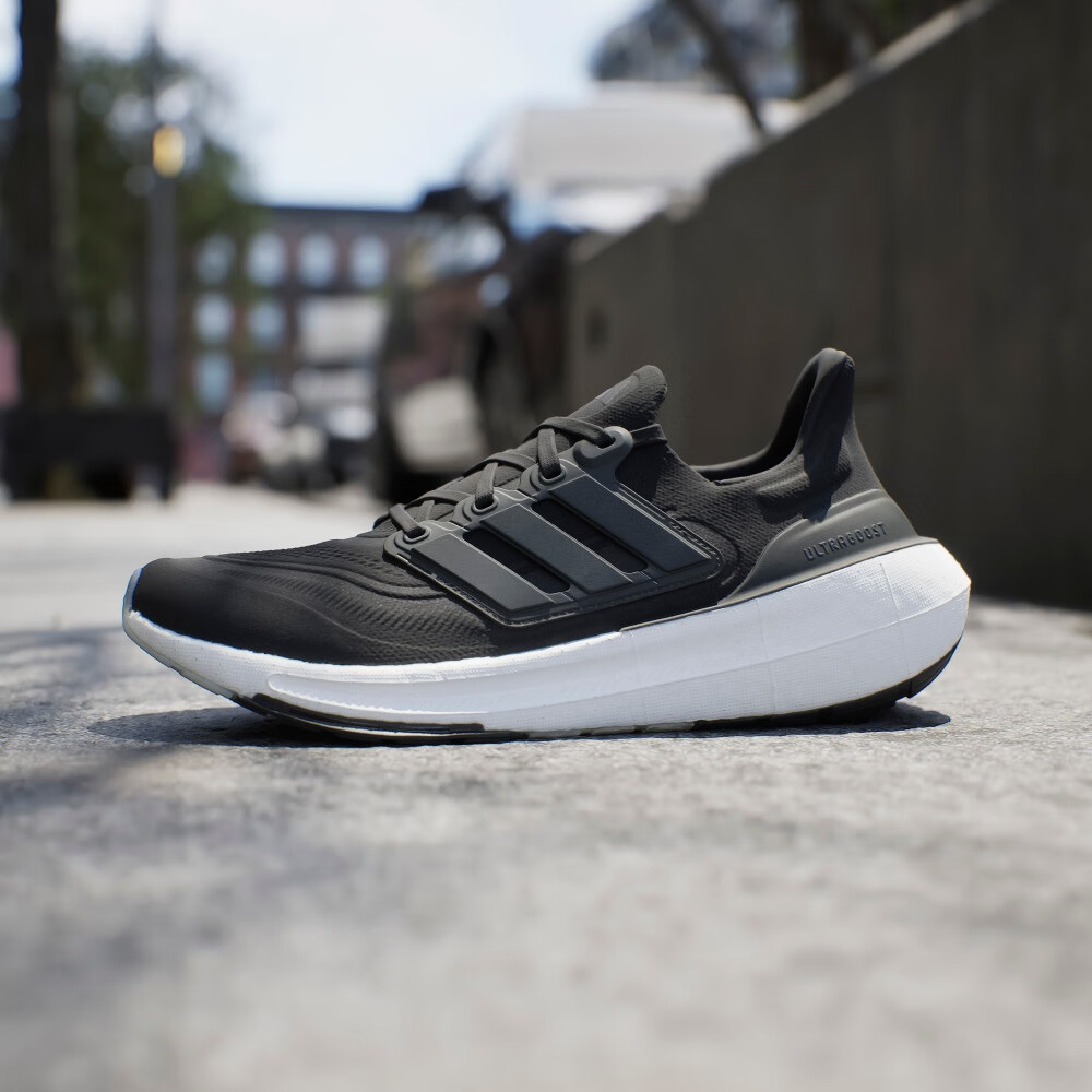 PLUS会员：adidas 阿迪达斯 ULTRABOOST LIGHT 男款运动跑鞋 LPZ47 436.48元（需买2件，