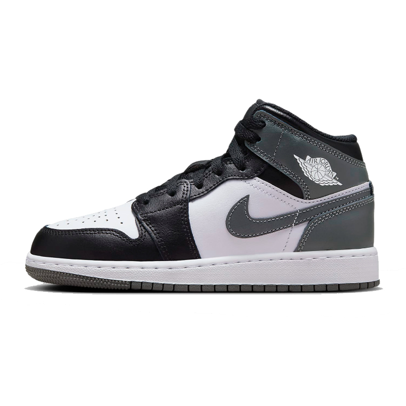 百亿补贴：NIKE 耐克 秋季AIR JORDAN 1运动鞋篮球鞋DQ8423-001 448元（多人团）