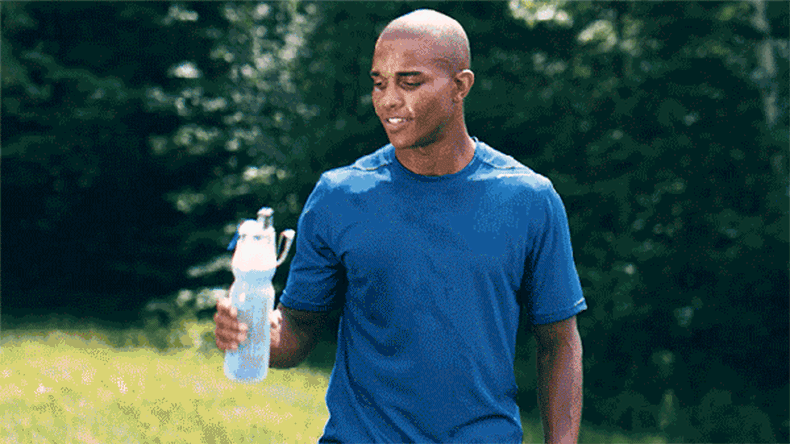 o2cool 运动保冷喷雾水壶590ml 多色 赠制冰盒1个 ￥69