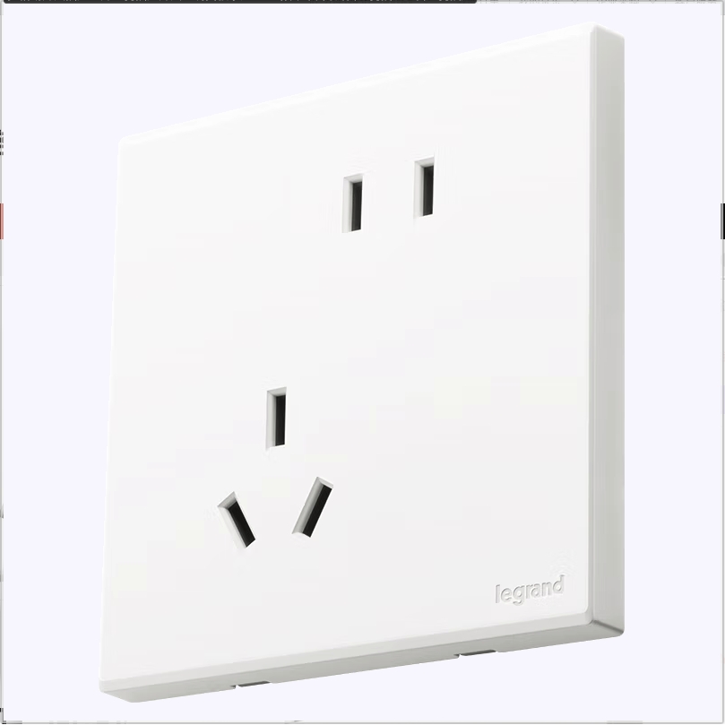 legrand 罗格朗 斜五孔插座 10A 3.9元（需用券）