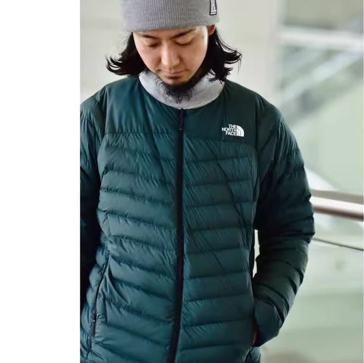 The North Face 北面 Thunder 男士圆领轻质混合羽绒服 NY320131037.62元