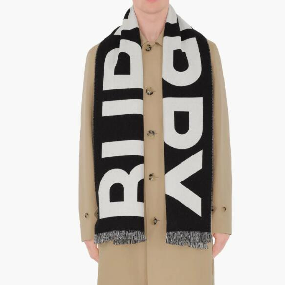 Burberry 字母圍巾 6折 $234（約1689.97元）