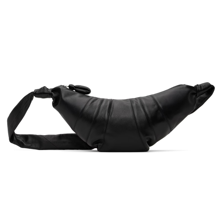 LEMAIRE Croissant 黑色中號牛角包 $1290（約9288.65元）