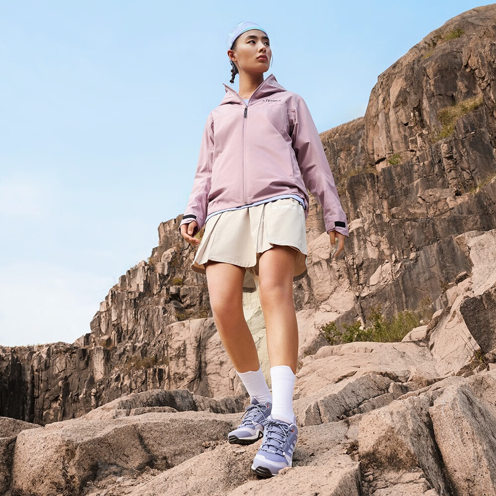 adidas 阿迪达斯 TERREX 女款户外连帽冲锋衣 524.44元（需凑单，实付708元）