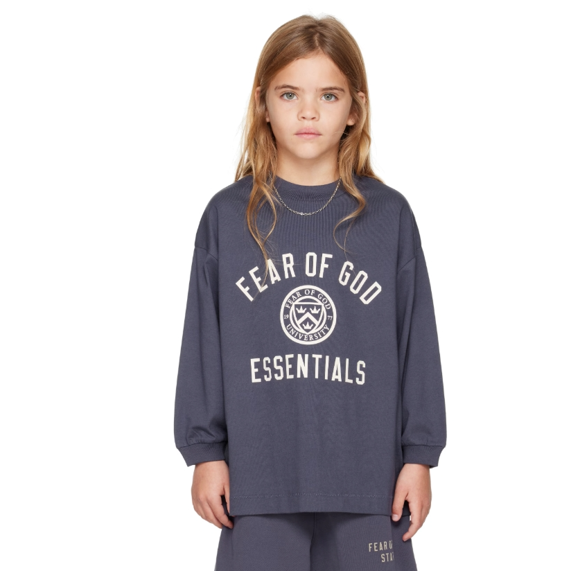 Fear of God ESSENTIALS 海军蓝贴饰儿童长袖 T 恤 10.0折 $45（约329.37元）