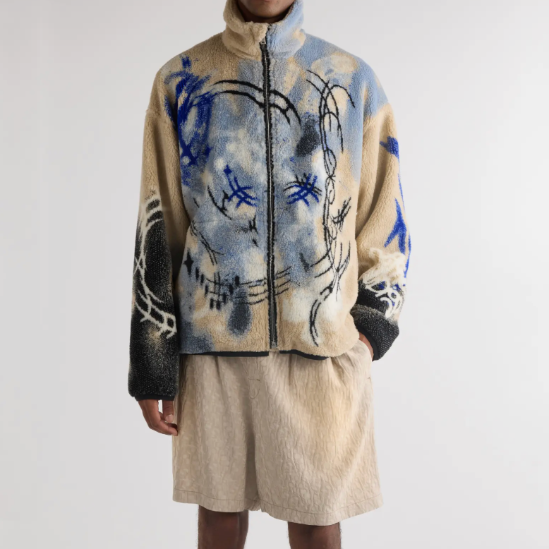 鞠婧祎同款！Acne Studios 涂鴉搖粒絨夾克 6折 $570（約4115.17元）