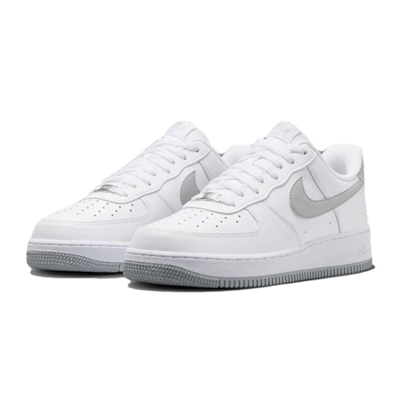 百亿补贴：NIKE 耐克 男子新年新款AF1空军一号运动休闲鞋FJ4146-100 400元（多