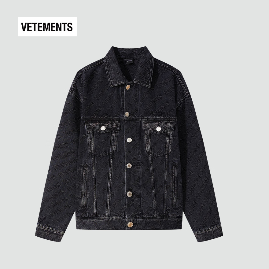 VETEMENTS 男款牛仔夹克63516304 1496元（需用券）