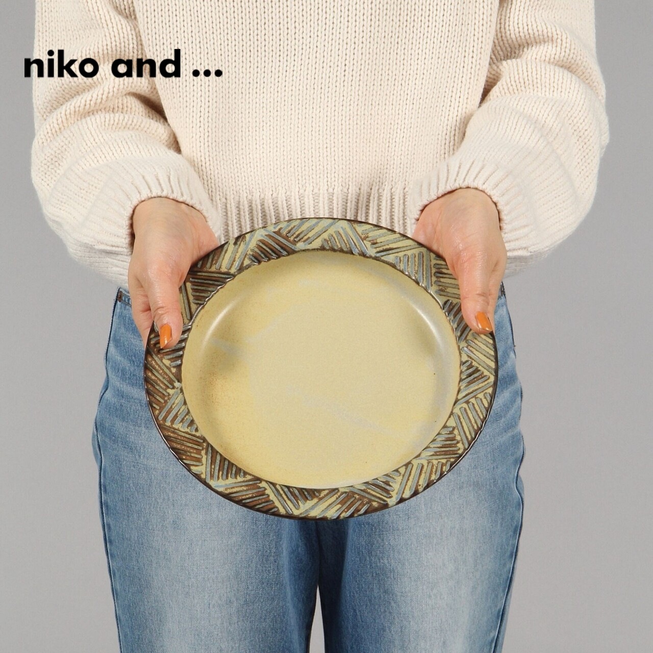 niko and ... 餐盘2024新款复古条纹简约家用盘子987183 122.55元