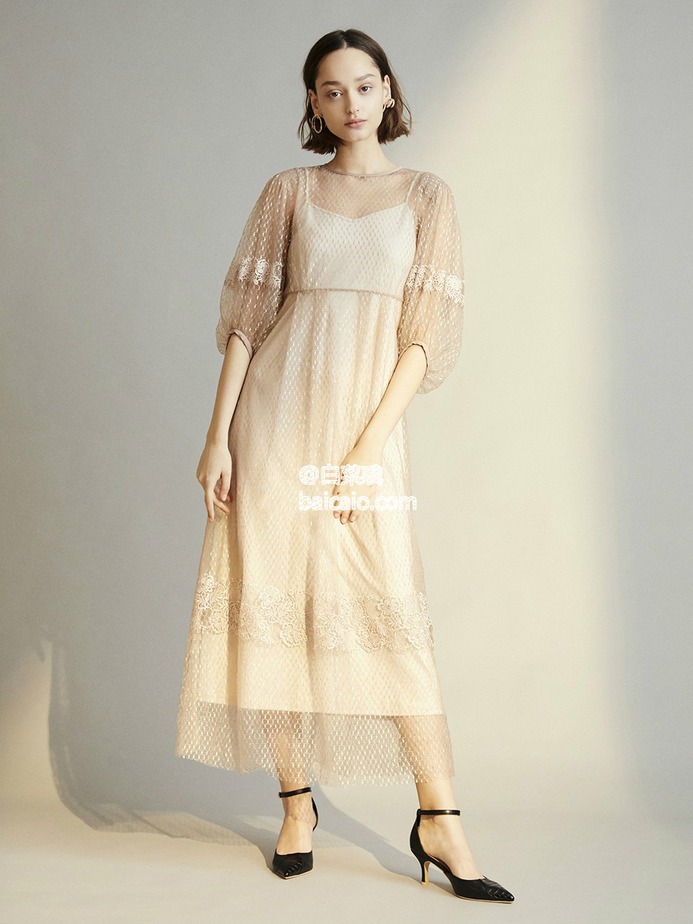 2020春夏新品，Lily Brown 莉莉布朗 刺绣蕾丝吊带两件套连衣裙 LWFO201086新低534.69元（天猫旗舰店1760元）
