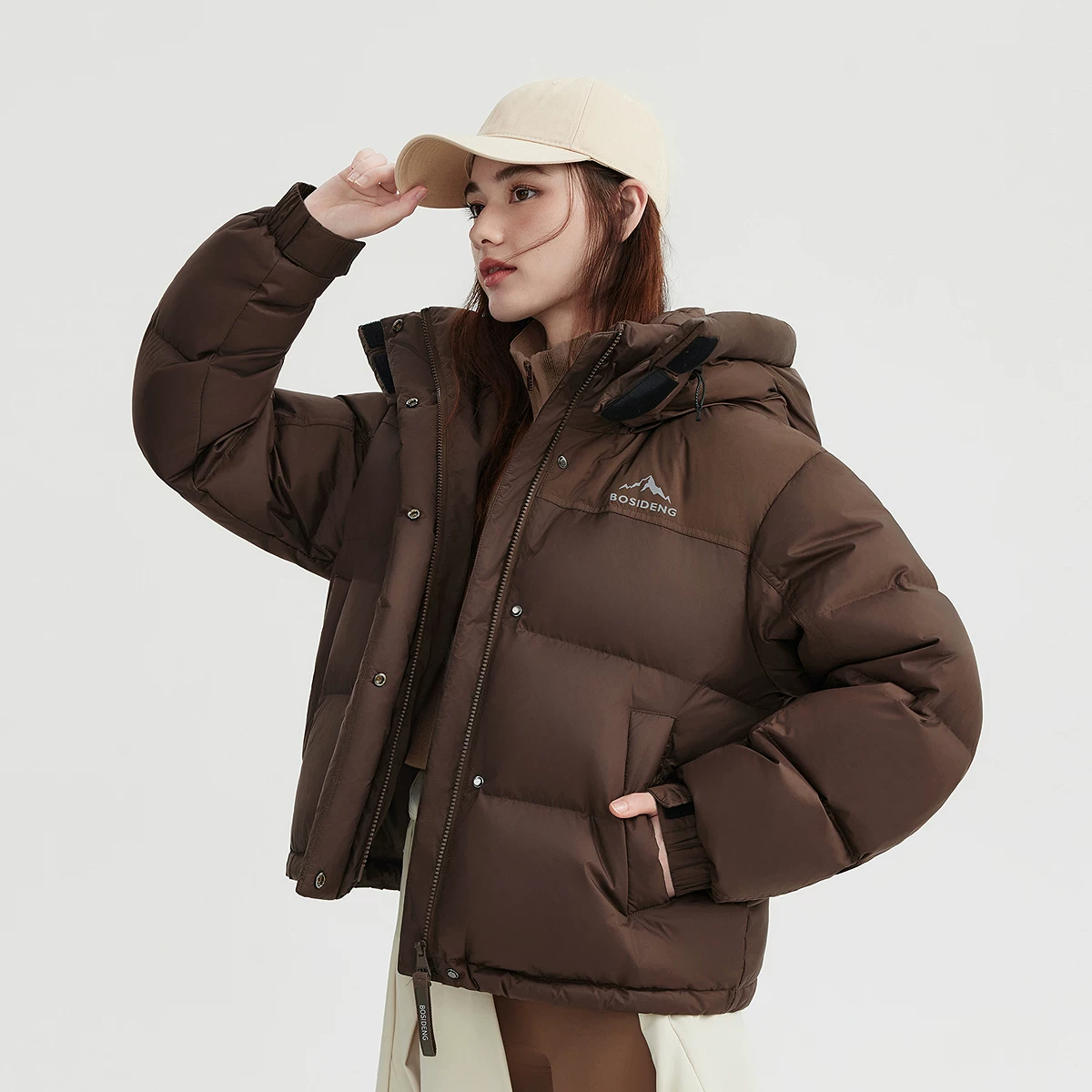 波司登 国家地理联名款 女士时尚短款羽绒服 440.84元 - 清风线报