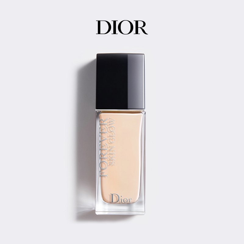 Dior 迪奥 锁妆粉底液凝脂恒久 持久控油保湿 650元