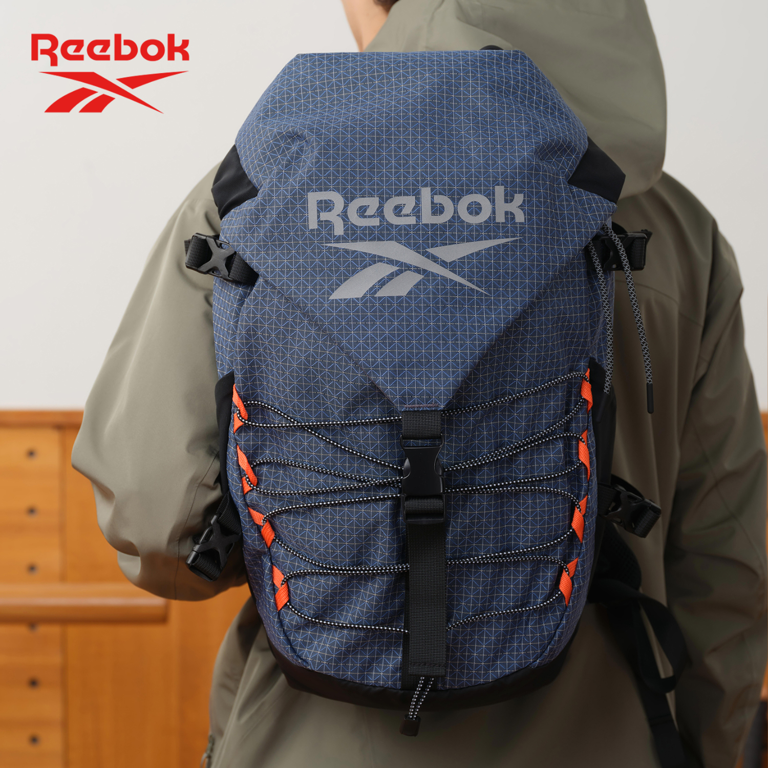 Reebok 锐步 户外休闲运动登山包情侣款背包 280元