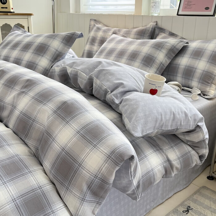 100%纯棉四件套 1.8m床200*230cm 99元（需用券）