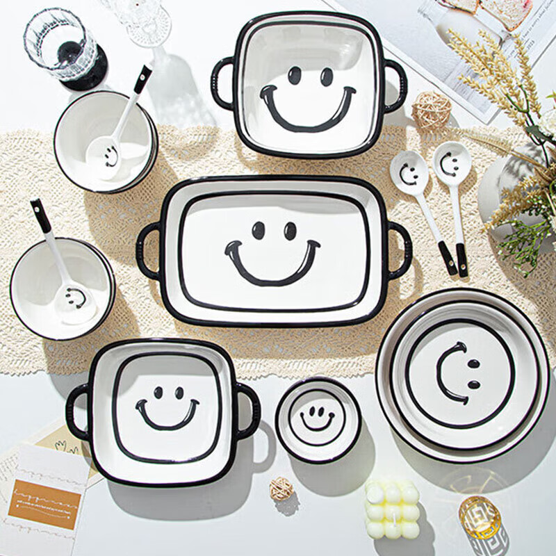 PLUS会员：惠寻 笑脸系列 釉下彩陶瓷餐具套装 6件套 24.46元包邮（需用券）