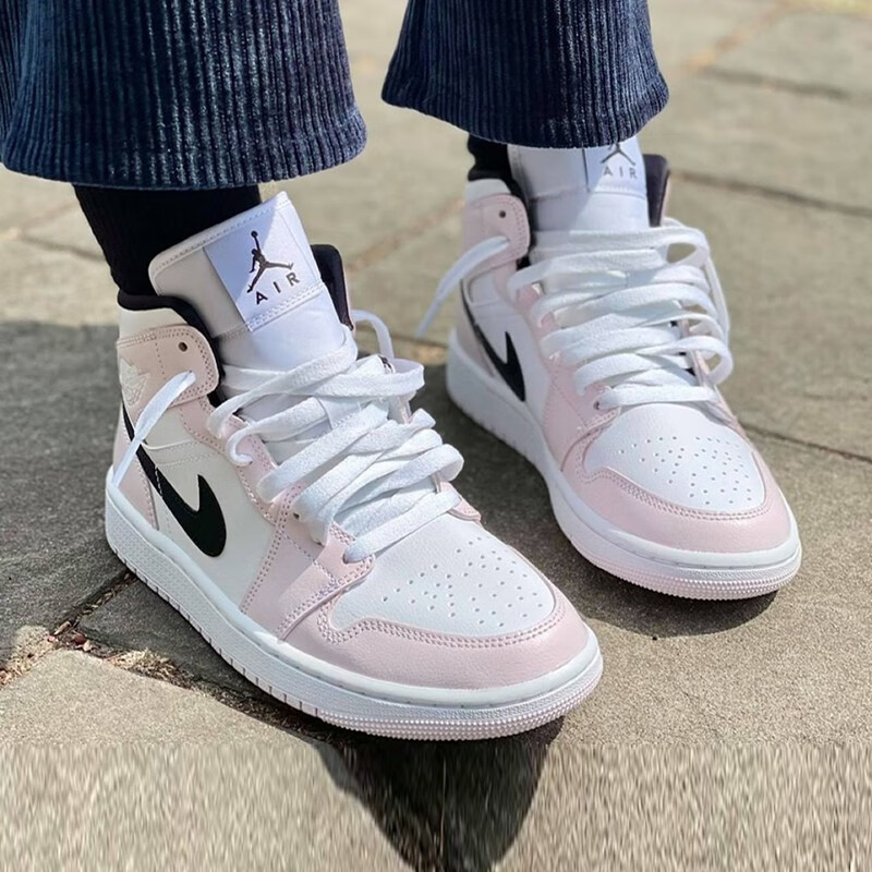 NIKE 耐克 AIR JORDAN 正代系列 Air Jordan 1 Mid 女子篮球鞋 BQ6472-500 粉色 38 1048元（