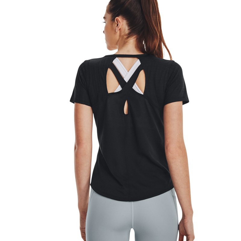 安德玛 官方奥莱UA 女士反光透气半袖跑步健身训练运动修身短袖T恤 126元