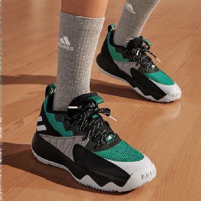 31号20点：adidas阿迪达斯 男女签名版实战篮球运动鞋 多色可选 209元（限时直降）