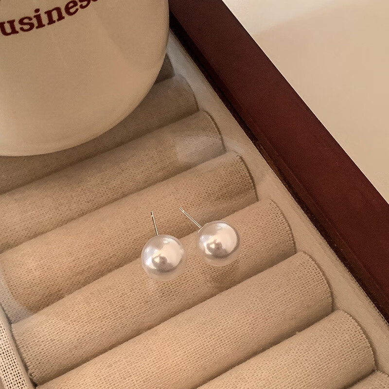 TMOWO 法式复古珍珠925银耳钉女小众设计感简约耳环新款 12.9元包邮（需用券