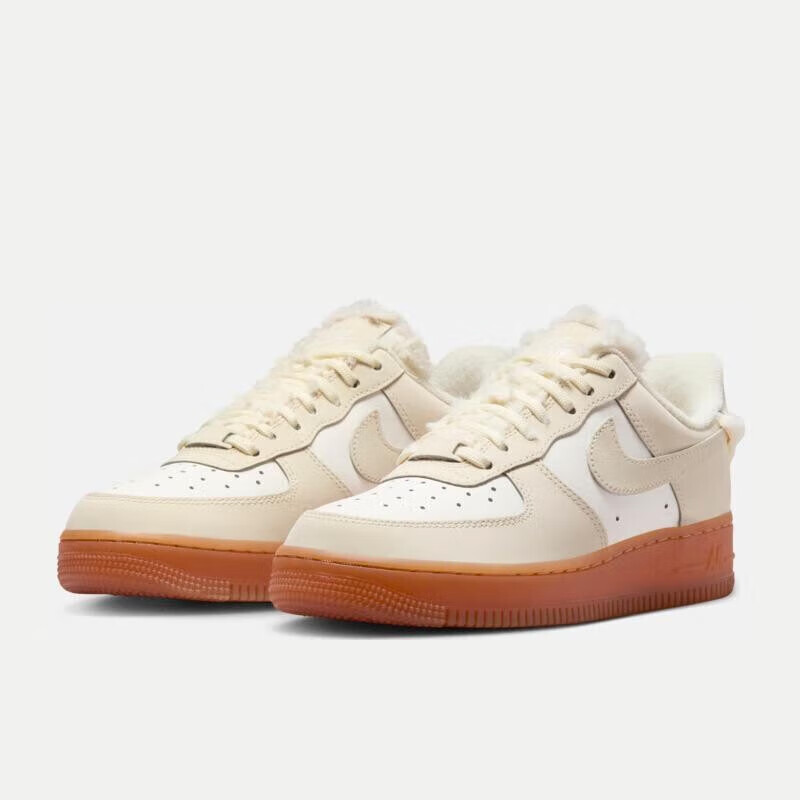 NIKE 耐克 AIR FORCE 1 '07 LX 女款运动鞋 FV3701-119 317.37元