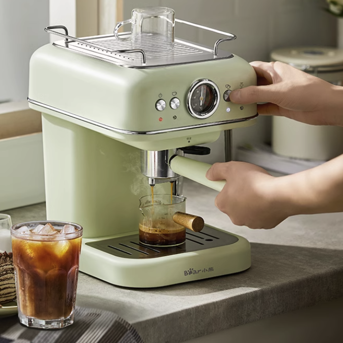 Bear 小熊 咖啡机家用意式泵压式20Bar高压喷射可打奶泡1.2升大容量 咖啡粉/咖啡胶/KFJ-E12Q5 699元