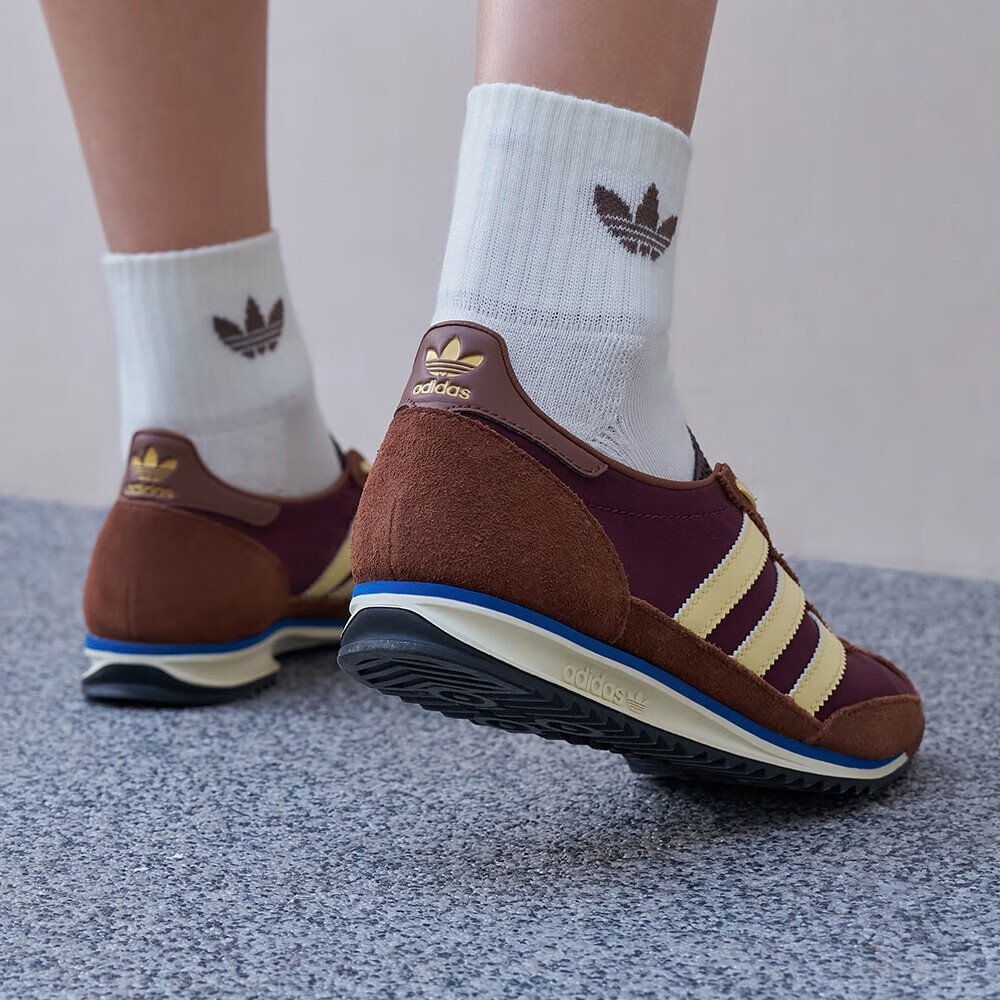 adidas 阿迪达斯 Originals 女款休闲鞋 IE3425 438.7元(需用券)