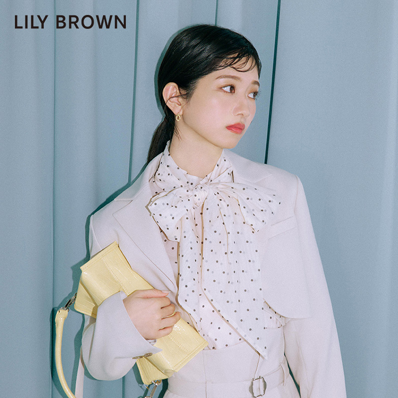 Lily Brown 春夏款 复古精致合金扭结设计感耳钉LWGA231363 89元（需用券）