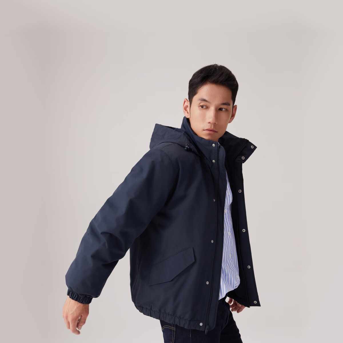 PLUS会员：Levi's 李维斯 男士可收纳风帽御寒羽绒服外套 002HP-0000 419.58元