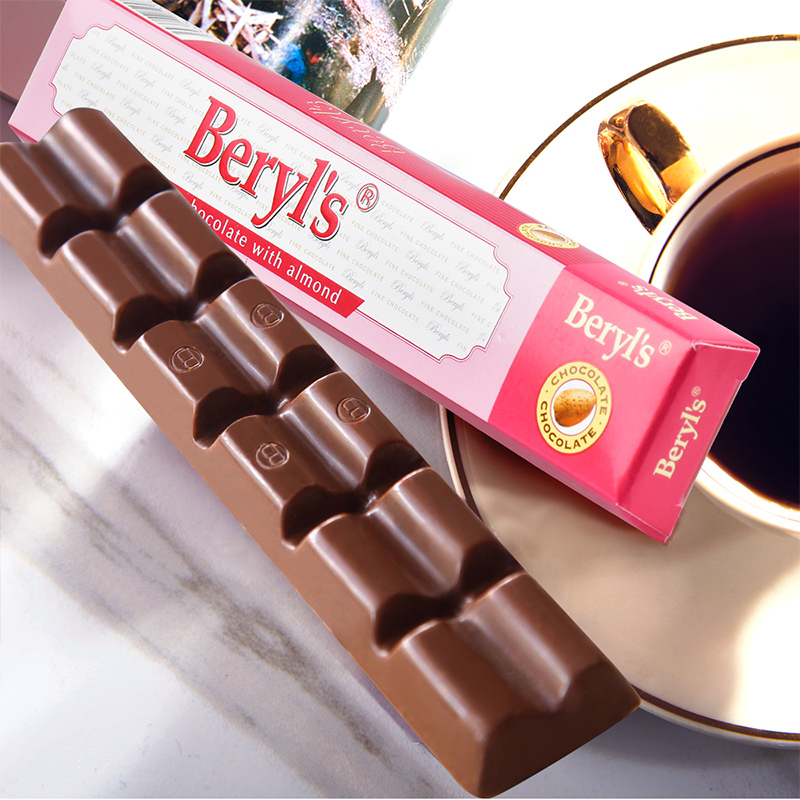 Beryl's 倍乐思 beryls倍乐思扁桃仁榛子夹心排块牛奶苦甜巧克力零食情人节50g 