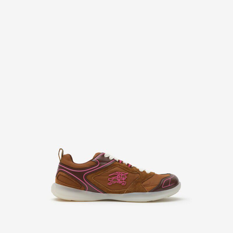 移动端：BURBERRY 女鞋 Matrix Sport 运动鞋 81195491 3025元（淘金币可抵30.25元起）