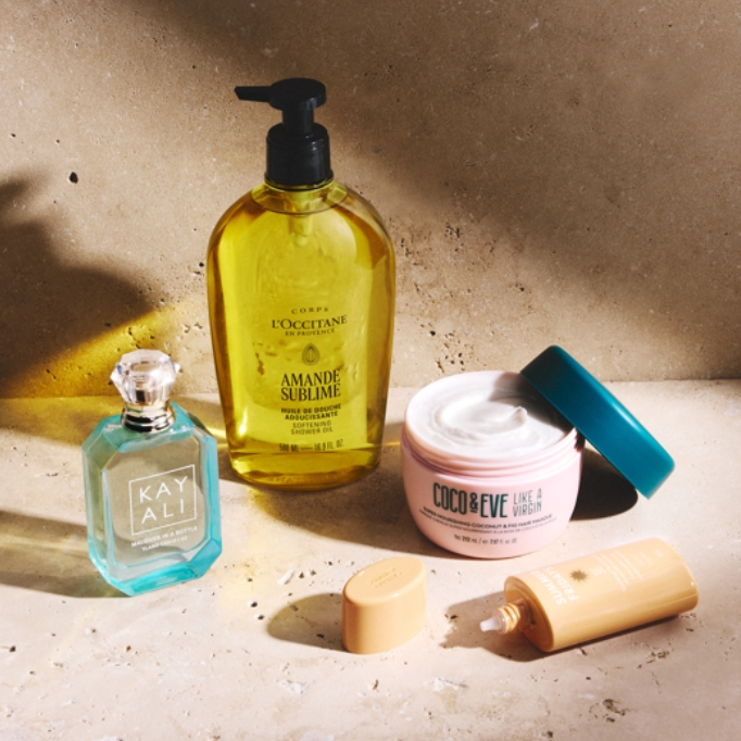 Cult Beauty：夏日精选美妆特卖 会员订单限时返200点积分 价值£10