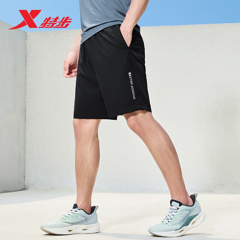 XTEP 特步 男短裤夏季裤透气训练五分裤运动跑步裤878229970140 正黑色 L 69元