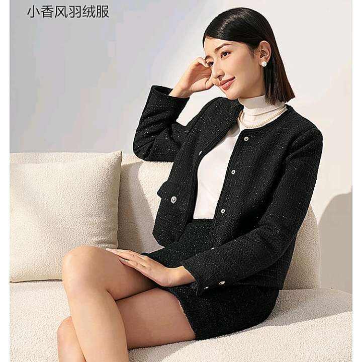 PLUS会员：波司登冬季鹅绒羽绒服女轻薄圆领商务小香风精致外套B30134122 424.6