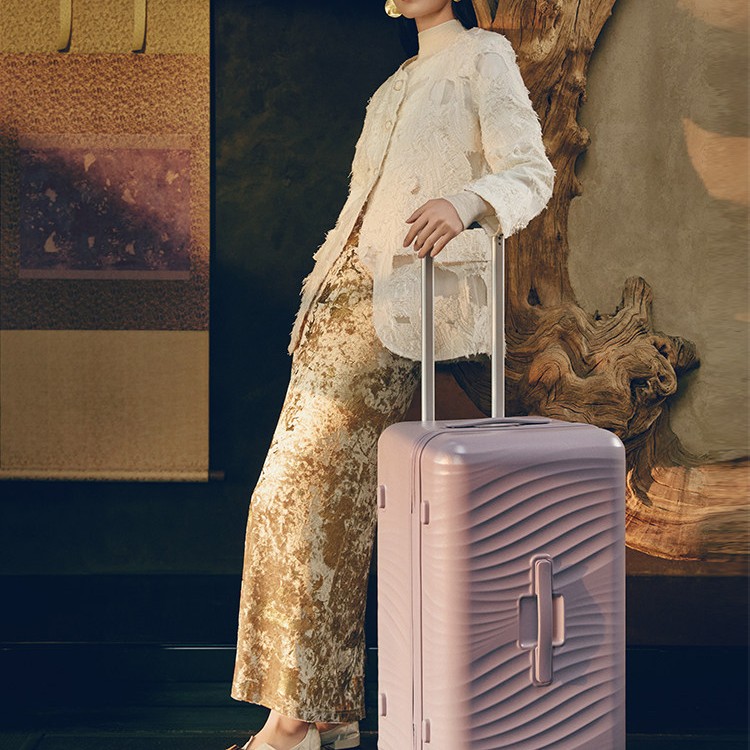 旅行收纳：卡拉羊 魔方体云朵箱大容量行李箱20寸登机旅行箱纯PC 599元（淘