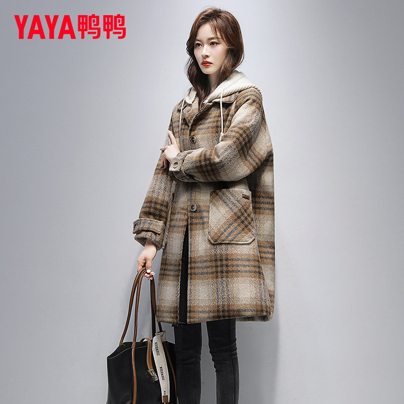 鸭鸭羽绒服 鸭鸭 羽绒大衣女中长款冬季可拆卸帽潮流毛呢子外套 134.6元（