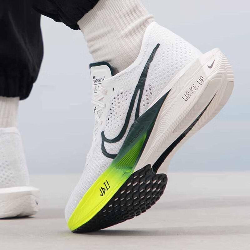 移动端：NIKE 耐克 休闲鞋男鞋2024春季运动鞋VAPORFLY NEXT 3碳板马拉松跑步鞋 FZ