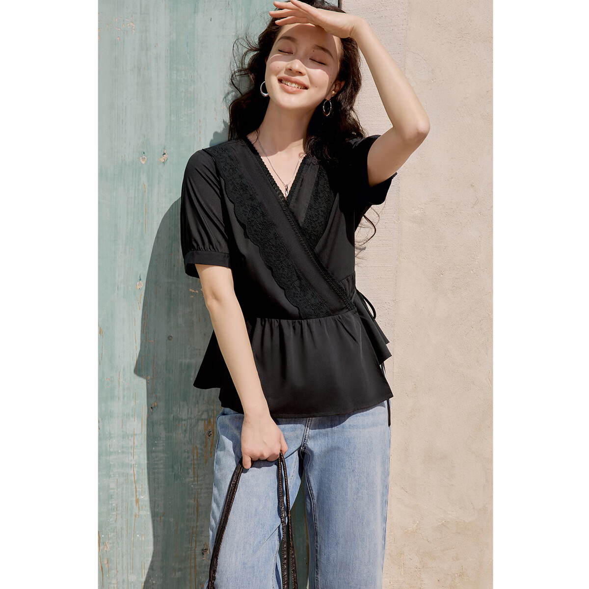 独束 大码女装「苹果型」围裹式花边拼接小衫2025夏季甜美气质上衣 109.5元