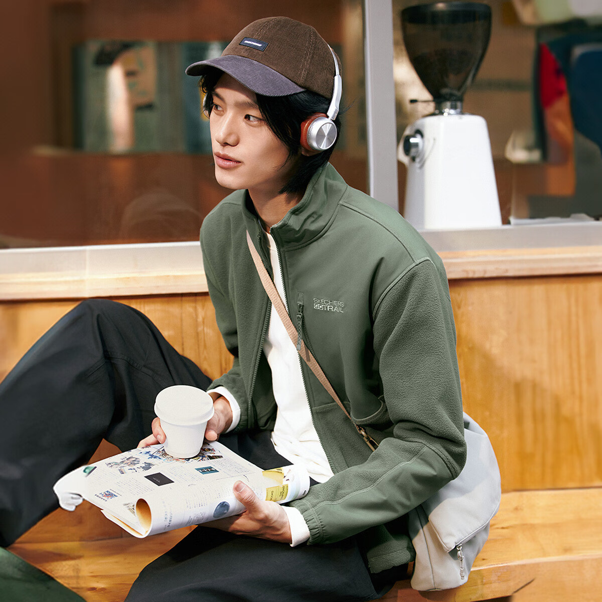 斯凯奇 【摇粒绒拼接】男士保暖运动外套 L424M039 159元（需用券）