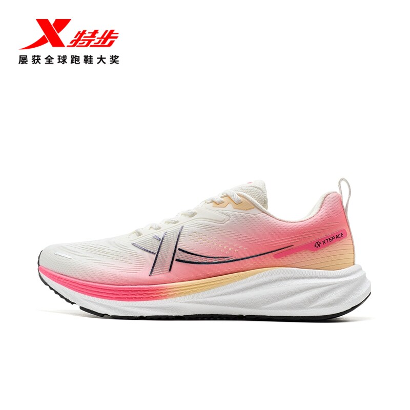 特步 减震回弹 男士跑鞋 600元