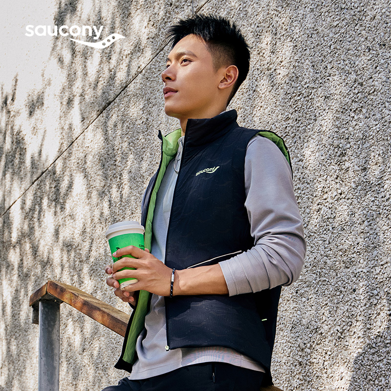 88VIP：索康尼 saucony 男子跑步运动保暖马甲气凝胶 493.05元