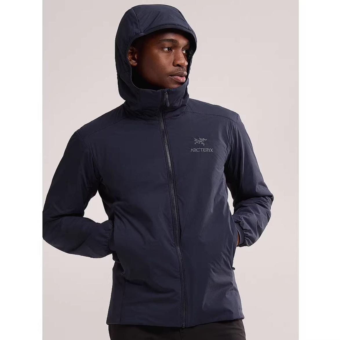 ARC'TERYX 始祖鸟 男款运动棉服 ATOMSLHOODYMEN'S 黑色 M 2589.93元