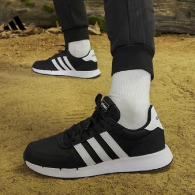 PLUS会员：adidas 阿迪达斯 RUN 60s 2.0复古跑步鞋 男女同款 176.8元包邮（需凑单