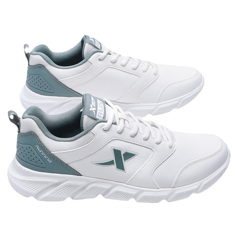 特步 男鞋冬季跑鞋秋冬休闲皮面防水跑步鞋子运动鞋 99元