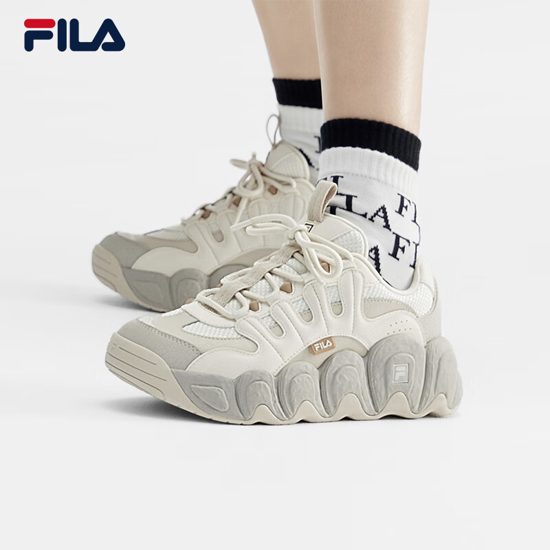 FILA 斐乐 可颂鞋复古运动鞋女冬休闲鞋老爹鞋 豆腐白/燕麦色-TO 457.61元（需