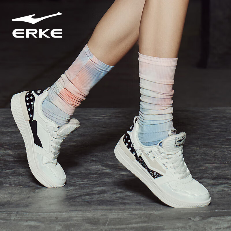 ERKE 鸿星尔克 官方旗舰男款、女款运动鞋 52122301048 橡芽白/正黑 37 55元（需