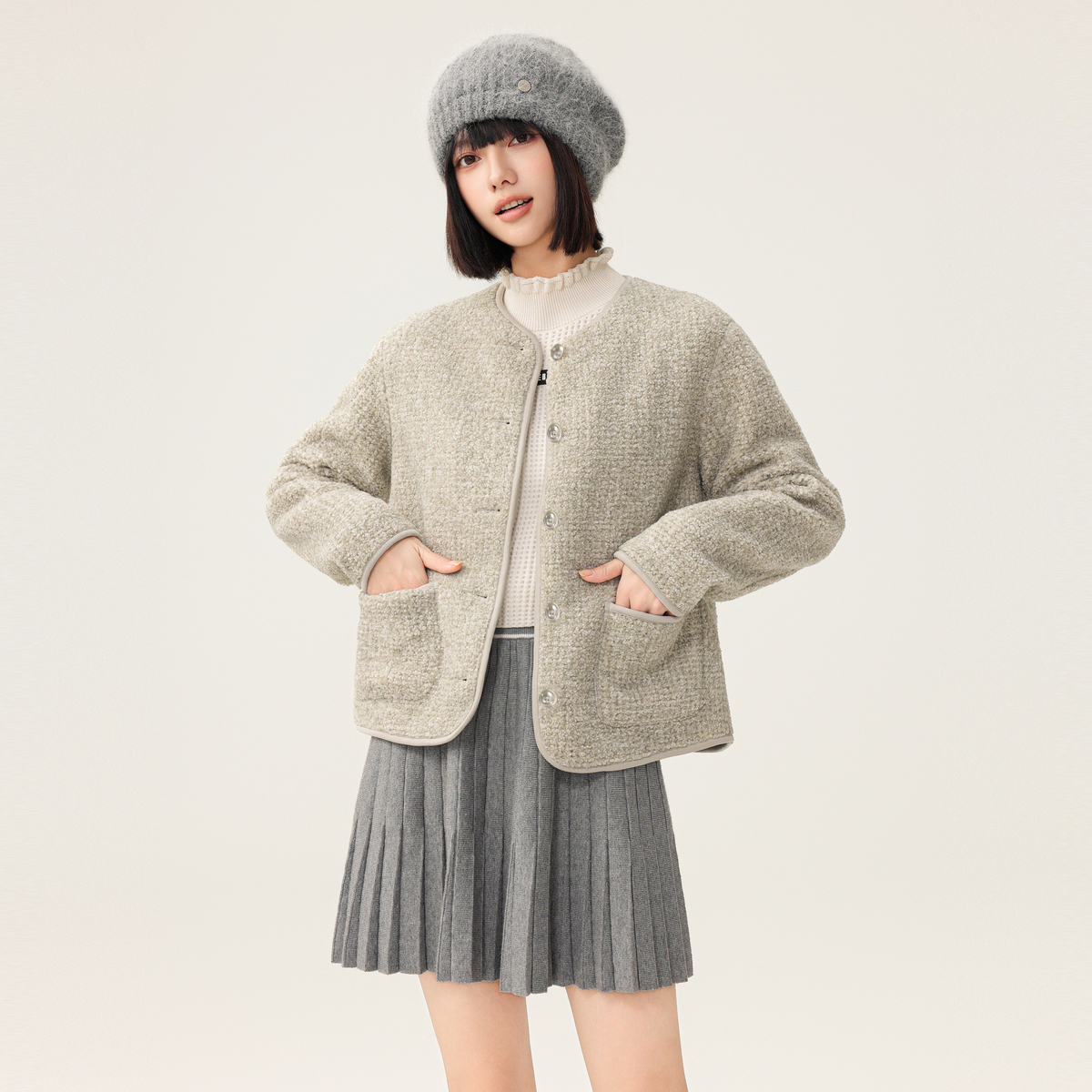 88VIP：雪中飞 2025春女士短款摇粒绒外套小香风上衣千金风气质开衫 94.05元（