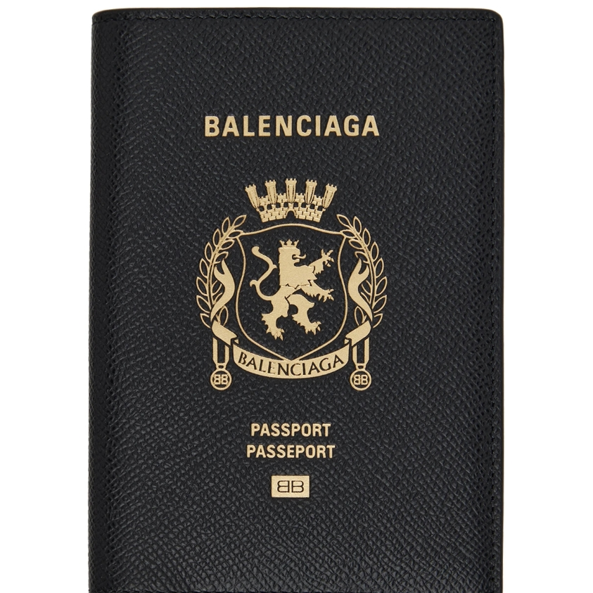 Balenciaga 巴黎世家 Black Stamped 护照包 $485（约3466元）