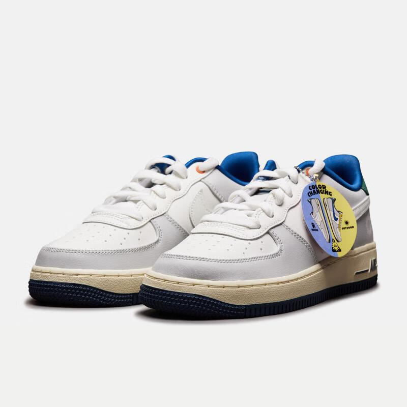 NIKE 耐克 AIR FORCE 1 LV8 空军一号运动鞋 HM3721-111 35.5 383.76元