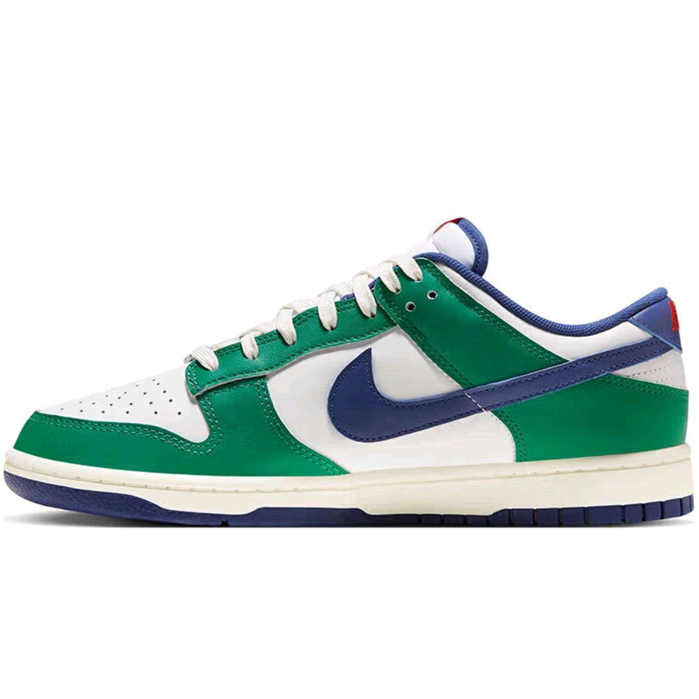 20点：耐克 板鞋男缓震DUNK LOW RETRO运动鞋FQ6849-141白绿 399元（需领券）