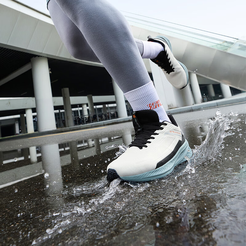361° 运动鞋男锋翼雨屏防泼水秋季雨天户外通勤跑步鞋子男672532231-2 98.05元